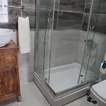 Lal Otel