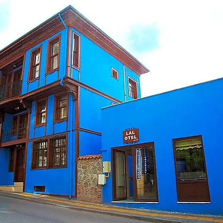 Lal Hotel