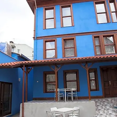 Lal Hotel 3*